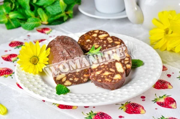 Ковбасний торт з печива