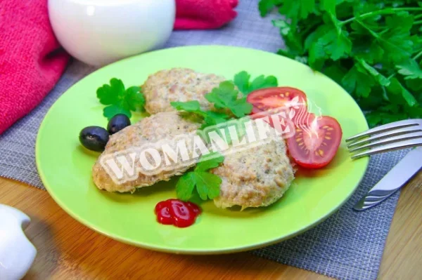 Соковиті котлети з кролика