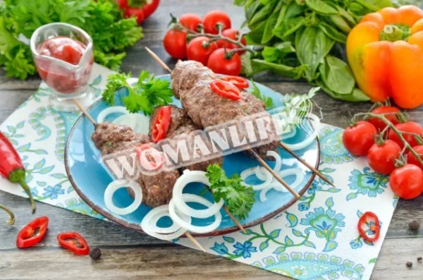 Люля шашлик з яловичини в духовці