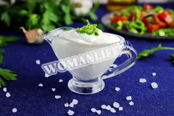 Майонезний соус з часником