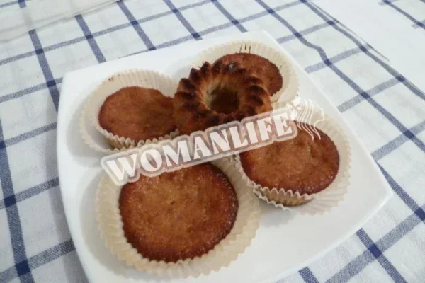 Бананові мафіни з корицею