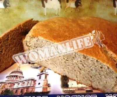 Російський класичний хліб з житнього і пшеничного борошна