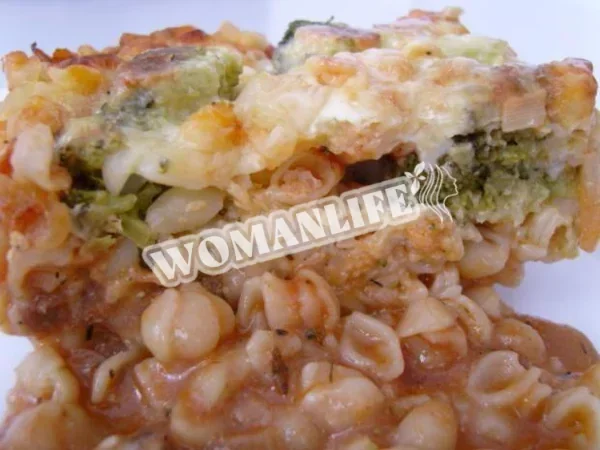 Домашня лазанья з макаронами, яловичиною та овочами