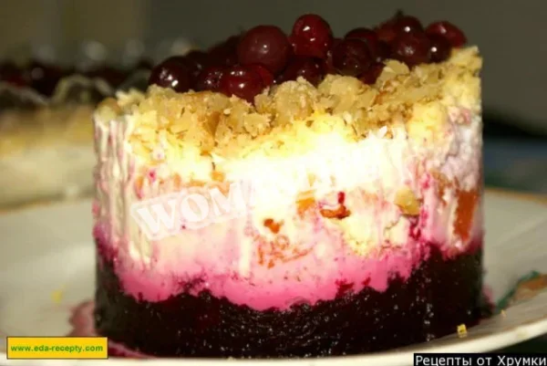Салат з брусниці шарами