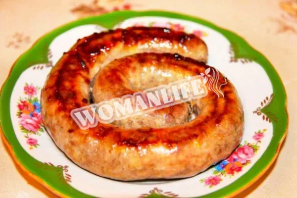 Домашня свиняча ковбаса в кишках