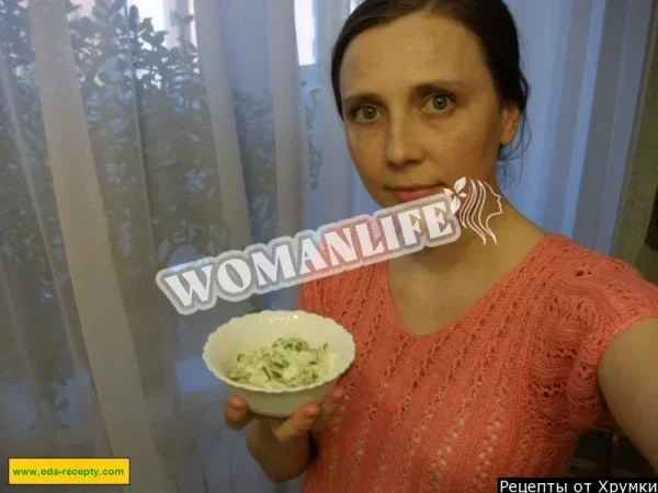 Салат з маринованими грибами