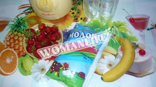 Банановий молочний коктейль