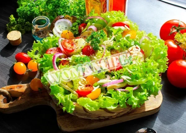 Салат курка огірки помідори