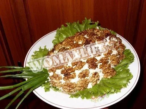 Ананасовий салат