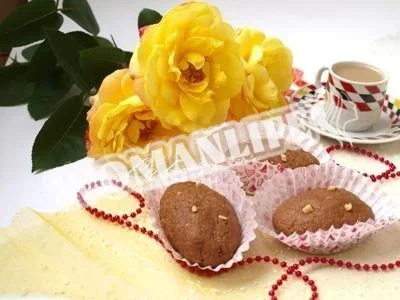 Торт з печива без випічки з лікером і горіхами Картопля