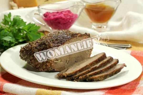 Запечена яловичина у фользі в духовці