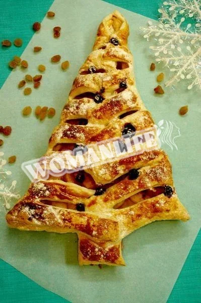 Листкове тісто з яблуками Ялинка