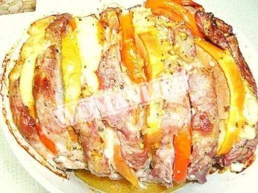 М'ясна гармошка в духовці