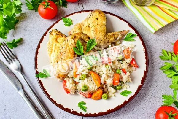 Рис у рукаві з куркою та овочами