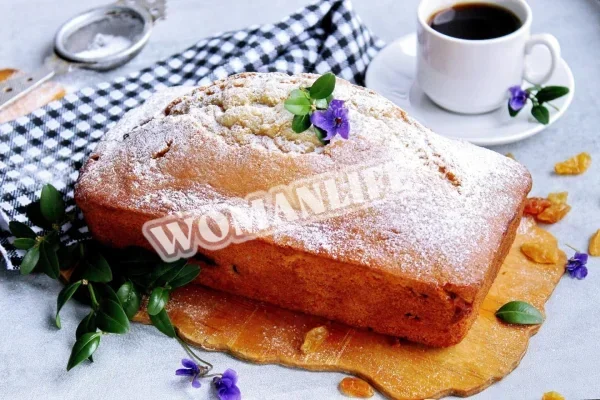 Класичний англійський кекс з родзинками