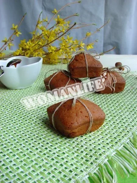 Карамельні капкейки з горіховим праліне