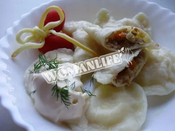 Смачні вареники з гречкою та овочами