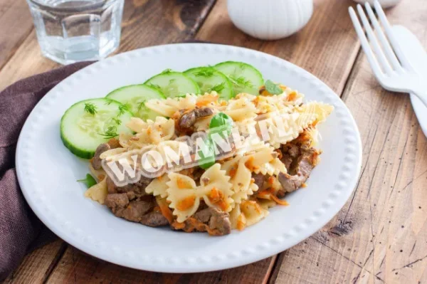 Печінка з макаронами