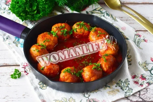 Тефтелі без рису на сковороді з підливою