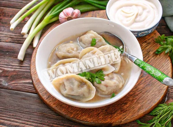 Пельмені зі свининою та куркою