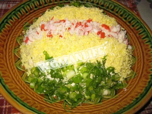Салат Куля крабові палички, яблуко та сир