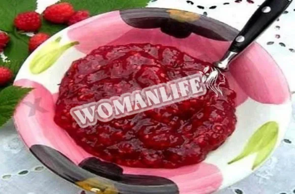 Ягодный джем из малины с лимонным соком