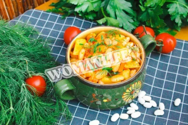 Тушкована картопля і квасоля
