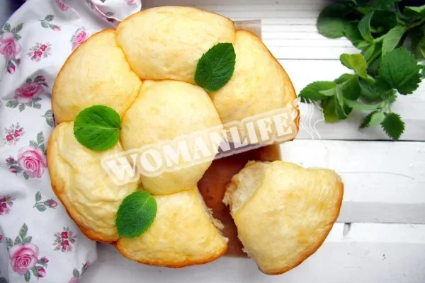 Дріжджові булочки в мультиварці