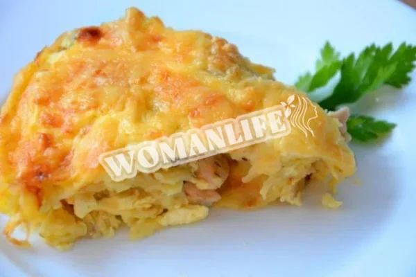 Млинцевий пиріг з куркою та грибами Равлик