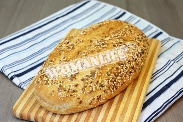 Хліб з насінням