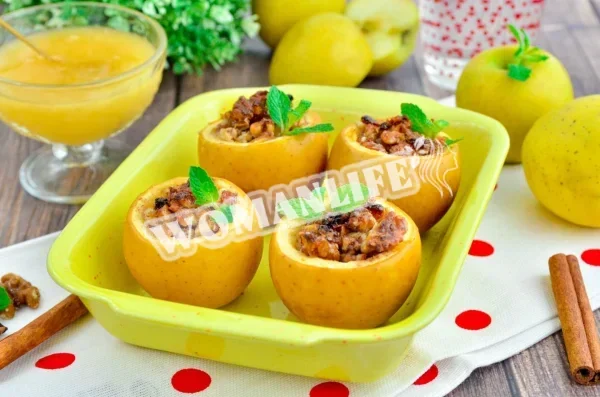 Яблука з волоськими горіхами, запечені в духовці з медом