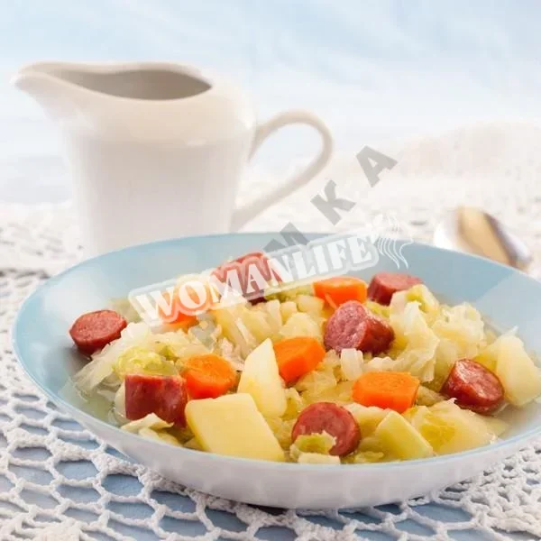Суп Eintopf з Німеччини з сосисками