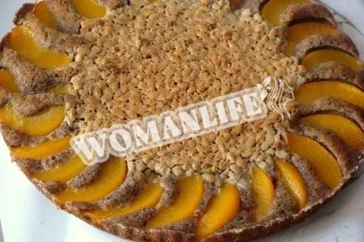 Соняшниковий пиріг з персиками