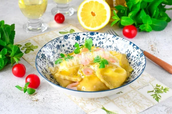 Пельмені з креветками