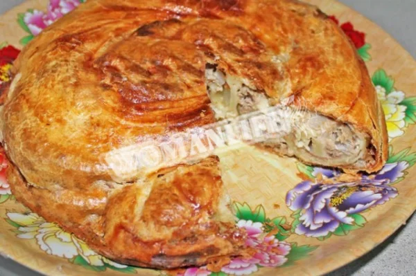 Турецький бурек з м'ясом