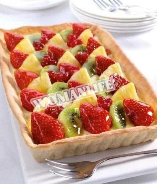 Класичний фруктовий торт