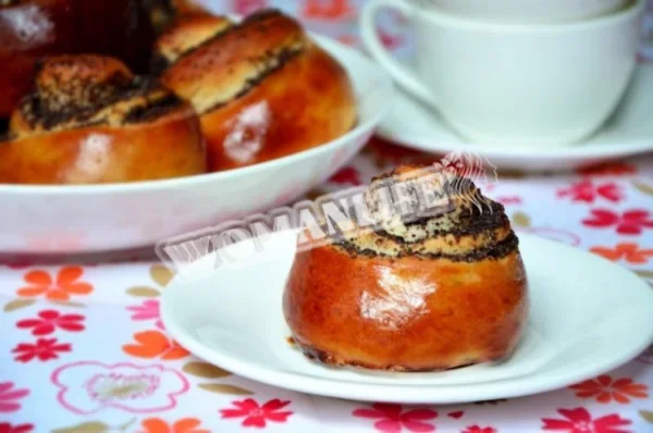 булочки з маком з дріжджового тіста