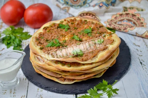 Лахмаджун турецькою