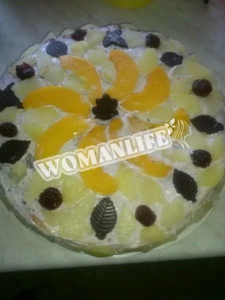 Млинцевий торт з фруктами