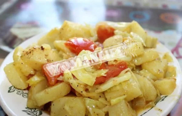 Bandgobhi aloo sabji - індійське рагу з картоплі та капусти