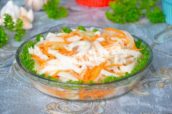 Мариновані кальмари по-корейськи з морквою