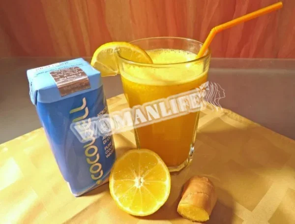 Імбирний тонік з коковеллою (кокосовою водою) і куркумою