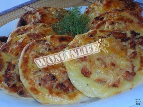 Картопляні сирники з куркою