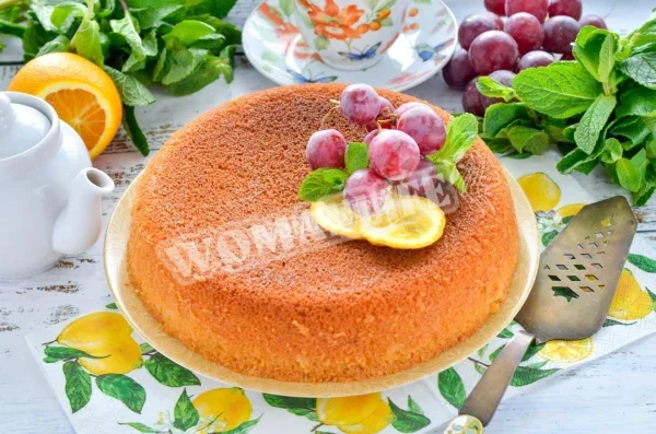 Пишний манник на кефірі в мультиварці